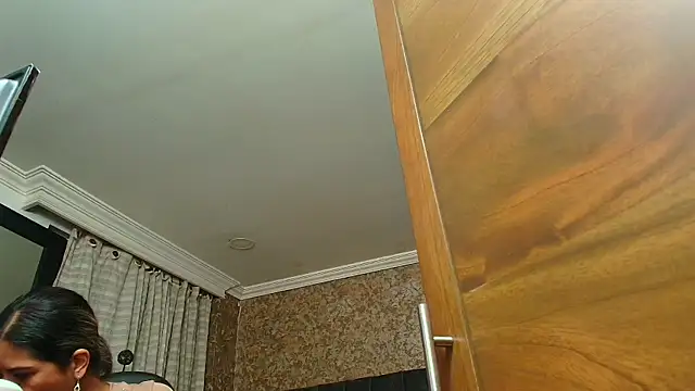 stella xue online show from 4, 10, 2025