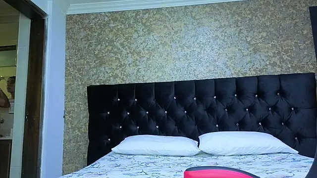 stella xue online show from 4, 11, 2025