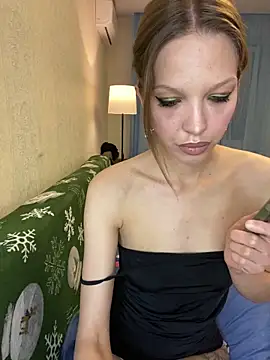 Snapshot of KateMariett chatting on 7, 6, 2026 KateMariett online show from 7, 6, 2026