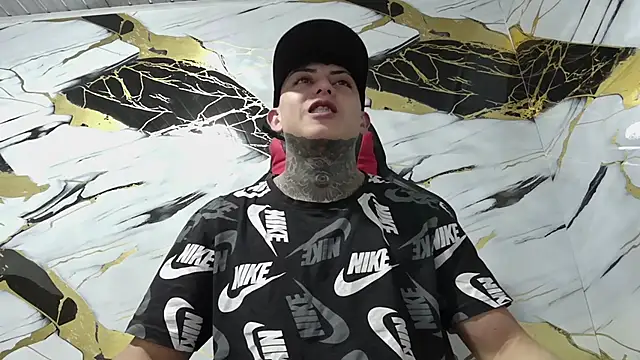 Kevin22 222 online show from 10, 1, 2025