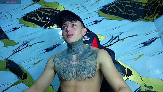 Kevin22 222 online show from 19, 3, 2025