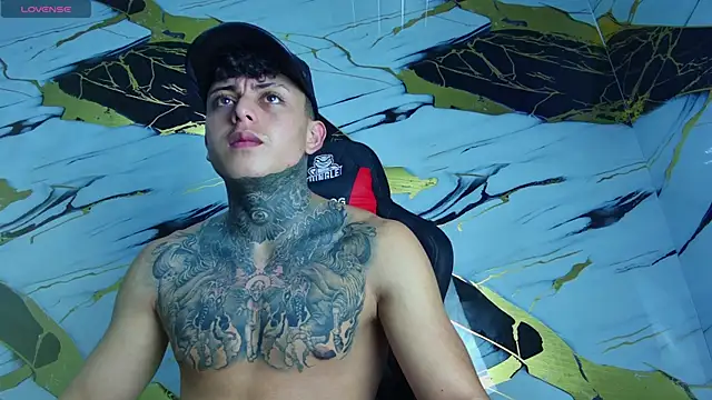 Kevin22 222 online show from 23, 3, 2025