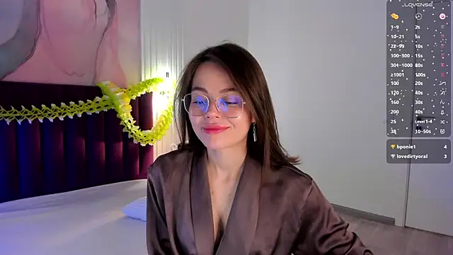 Kelly Cuutie online show from 31, 3, 2026