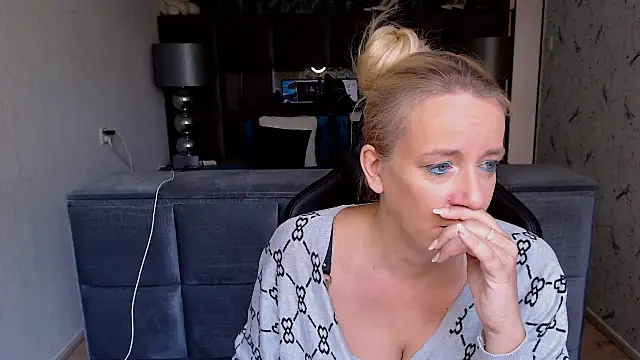 Wendysexyx online show from 25, 9, 2025