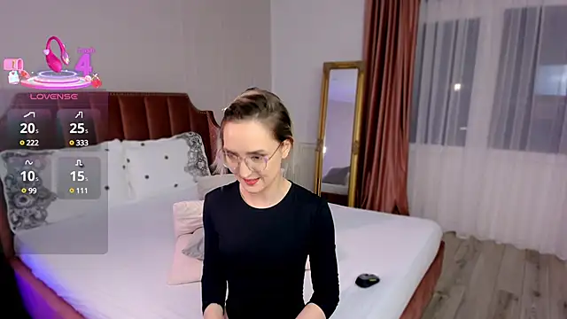 Snapshot of CharmingAnnie chatting on 12, 3, 2025 CharmingAnnie online show from 12, 3, 2025