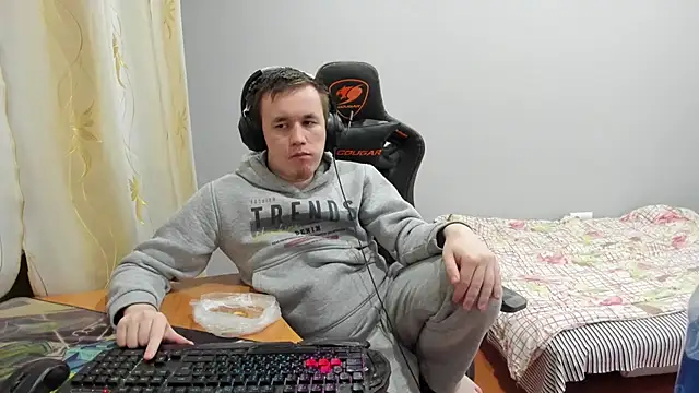 iliaskrislove online show from 1, 12, 2025