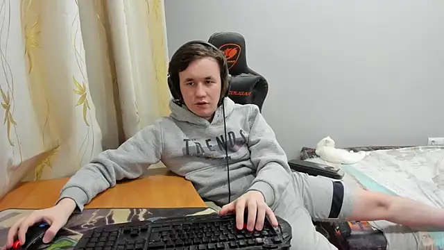 iliaskrislove online show from 19, 4, 2026