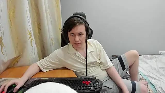 iliaskrislove online show from 20, 4, 2026