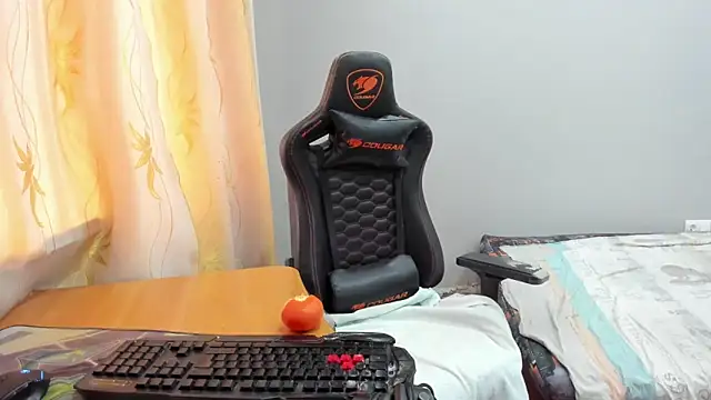 iliaskrislove online show from 23, 4, 2026