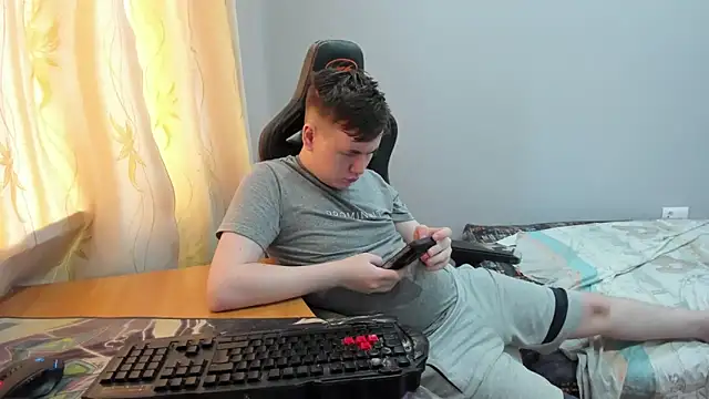 iliaskrislove online show from 24, 4, 2026