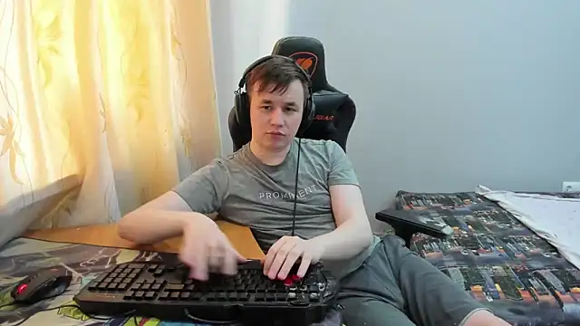 Snapshot of iliaskrislove chatting on 15, 5, 2026 iliaskrislove online show from 15, 5, 2026