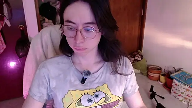 Snapshot of emily_pearl_ chatting on 20, 10, 2025 emily pearl online show from 20, 10, 2025