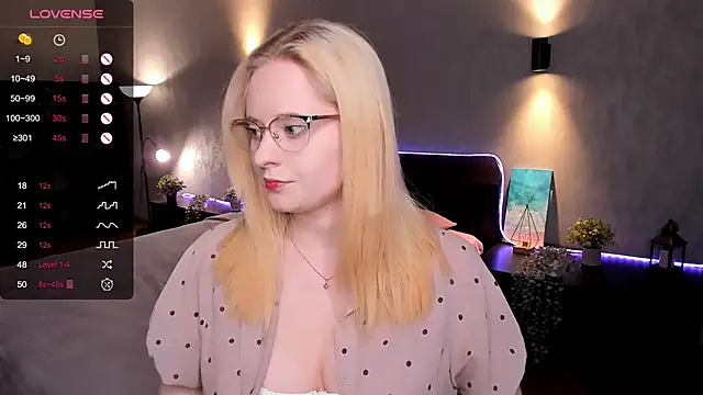 Aemilia  online show from 16, 3, 2025