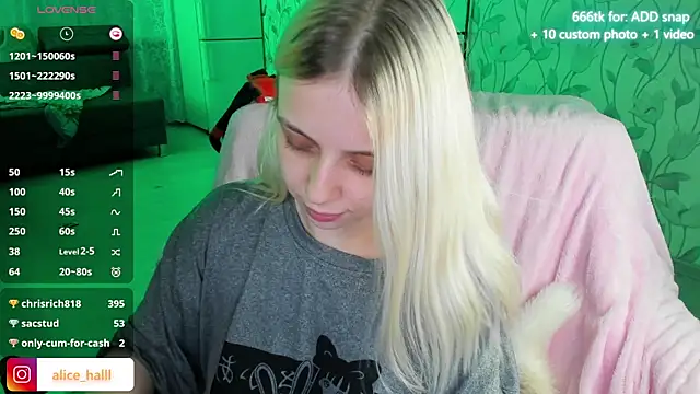 Alice Halle online show from 8, 12, 2024