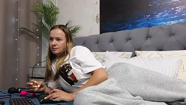 Snapshot of Strip-Lady chatting on 20, 7, 2026 Strip-Lady online show from 20, 7, 2026