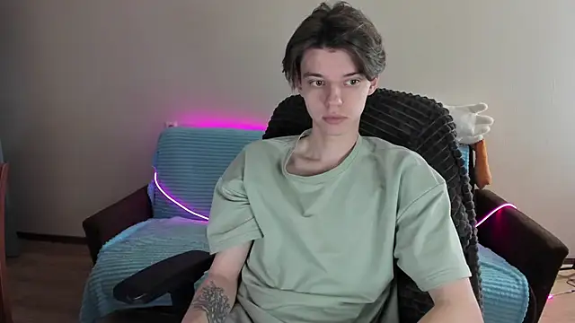 Liam sexy1 online show from 28, 1, 2025