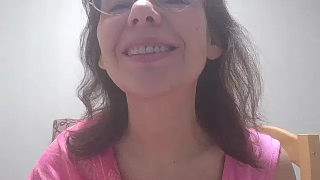 HollyJewel online show from 10, 1, 2025