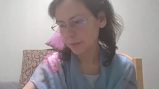 HollyJewel online show from 21, 1, 2025