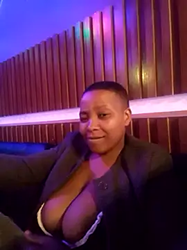 Snapshot of Xxxsluts chatting on 5, 1, 2025 Xxxsluts online show from 5, 1, 2025