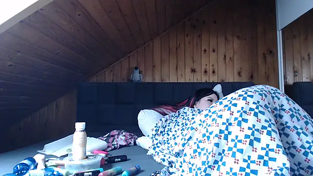 BoeseMoni1998 online show from 8, 11, 2025