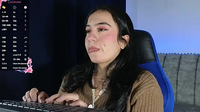 ZaraDames  online show from 7, 4, 2026