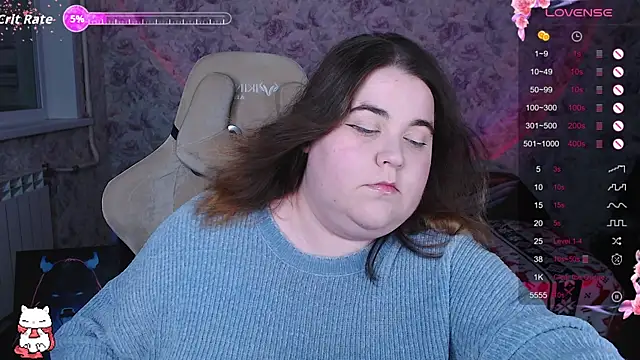 Estelle Hicks online show from 14, 11, 2025