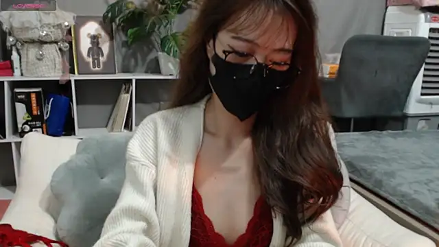 Snapshot of _minji_bae chatting on 24, 12, 2024  minji bae online show from 24, 12, 2024