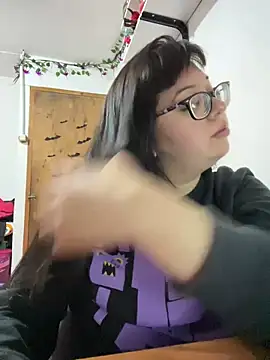 indiegirl666 online show from 5, 1, 2025