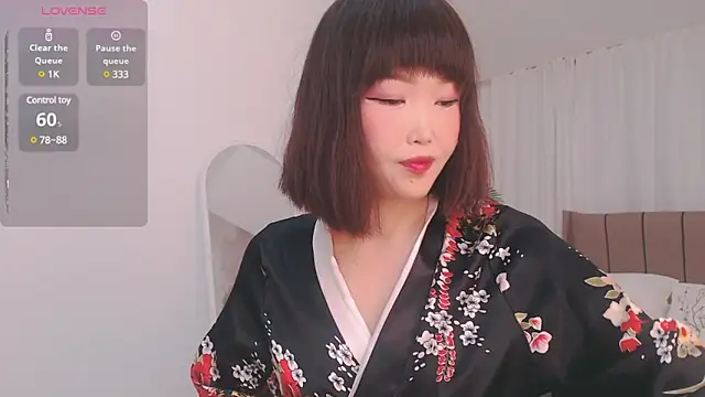 TumiLio online show from 2, 1, 2025