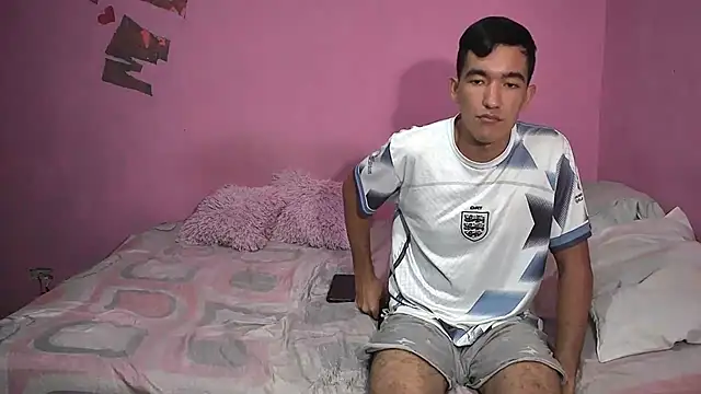 Snapshot of Sweetiefoxxx chatting on 15, 12, 2025 Sweetiefoxxx online show from 15, 12, 2025