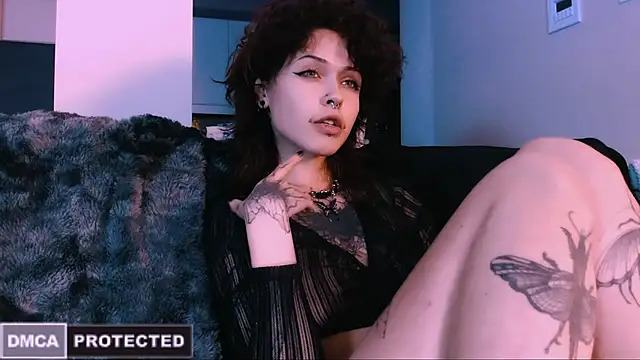 NaughtyLittleFox online show from 30, 10, 2025