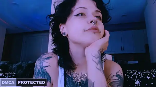 NaughtyLittleFox online show from 14, 4, 2026