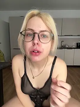 Livewithlucy online show from 19, 2, 2026