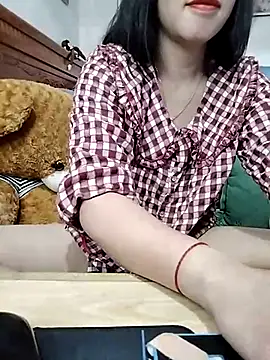 cream1299 online show from 11, 2, 2025