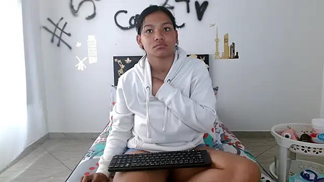 camilavagina24 online show from 20, 9, 2025