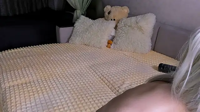 Sweeet Barbie online show from 22, 11, 2025