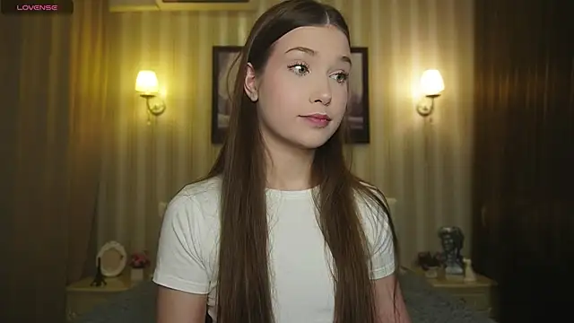  Eva Lee online show from 6, 10, 2025