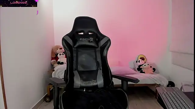 Biancastrongg online show from 30, 10, 2025