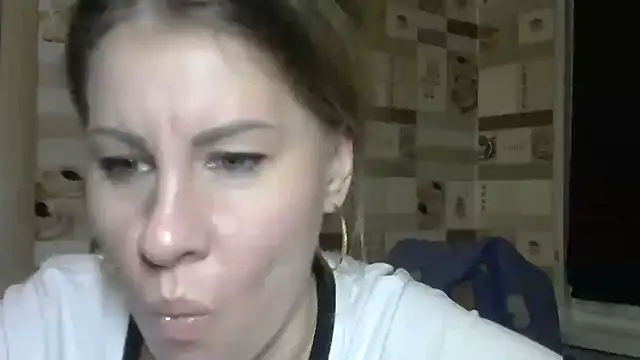 Snapshot of TherestlessKitty chatting on 11, 11, 2025 TherestlessKitty online show from 11, 11, 2025