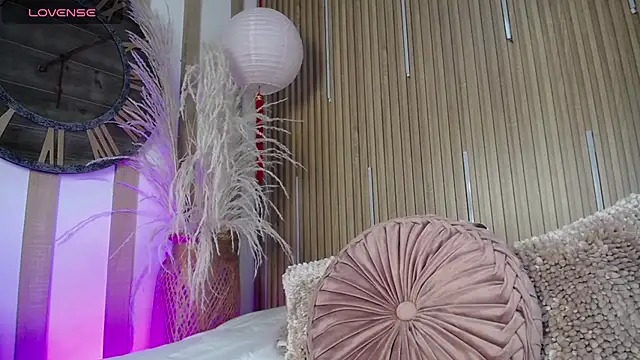 Tayzon Foxxx online show from 21, 3, 2026