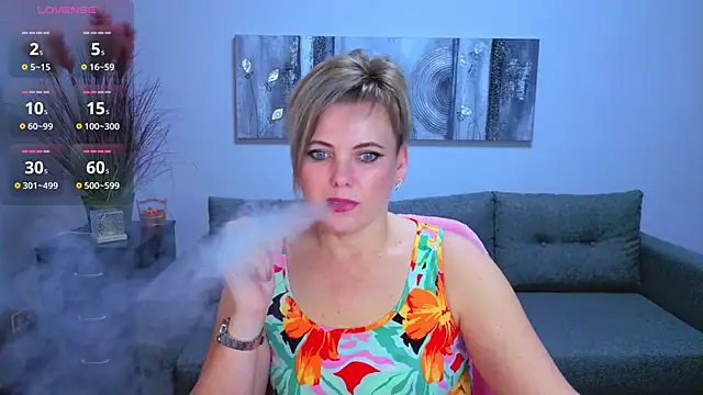 Julia Wilsone online show from 22, 11, 2025