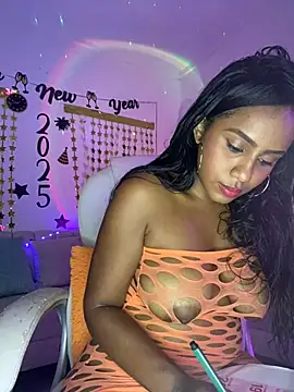 Snapshot of AlisonHoot69 chatting on 15, 1, 2025 AlisonHoot69 online show from 15, 1, 2025