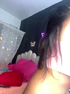 Snapshot of AlisonHoot69 chatting on 18, 10, 2025 AlisonHoot69 online show from 18, 10, 2025