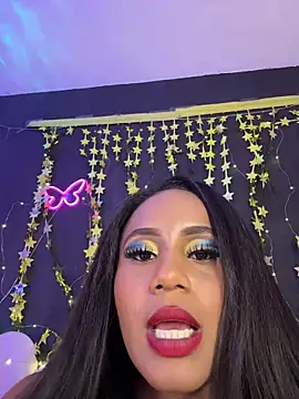 Snapshot of AlisonHoot69 chatting on 8, 11, 2025 AlisonHoot69 online show from 8, 11, 2025