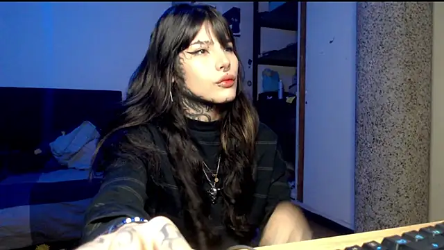 Snapshot of xdirtyvenomx chatting on 16, 12, 2025 xdirtyvenomx online show from 16, 12, 2025