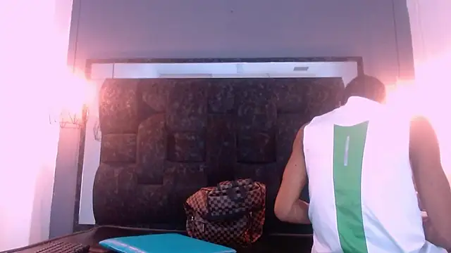 Jose Smoke online show from 23, 2, 2025