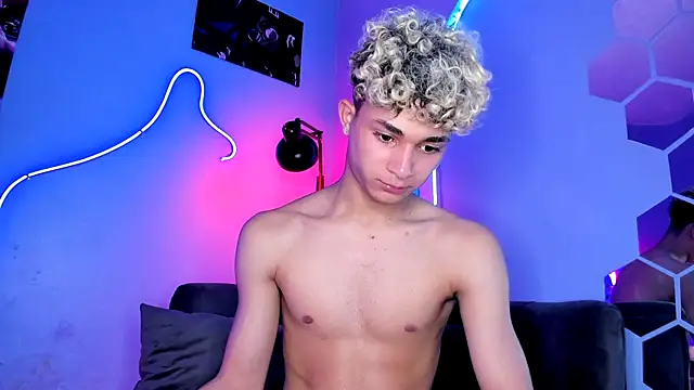 ASHTON REITENBACH01 online show from 4, 12, 2024