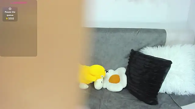 AprilDubois online show from 3, 3, 2025