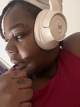 Goddess Nafeesha online show from 30, 10, 2025