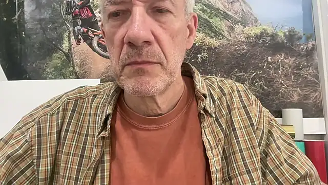 Snapshot of tauromolo chatting on 11, 4, 2026 tauromolo online show from 11, 4, 2026